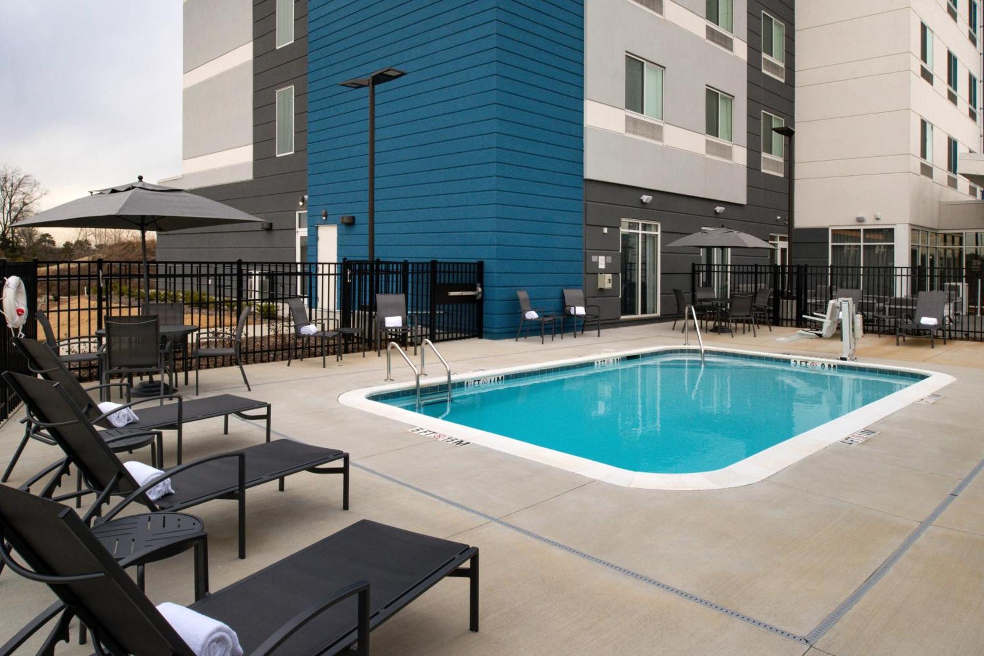 Fairfield Inn & Suites By Marriott Charlotte University Research Park Eksteriør bilde